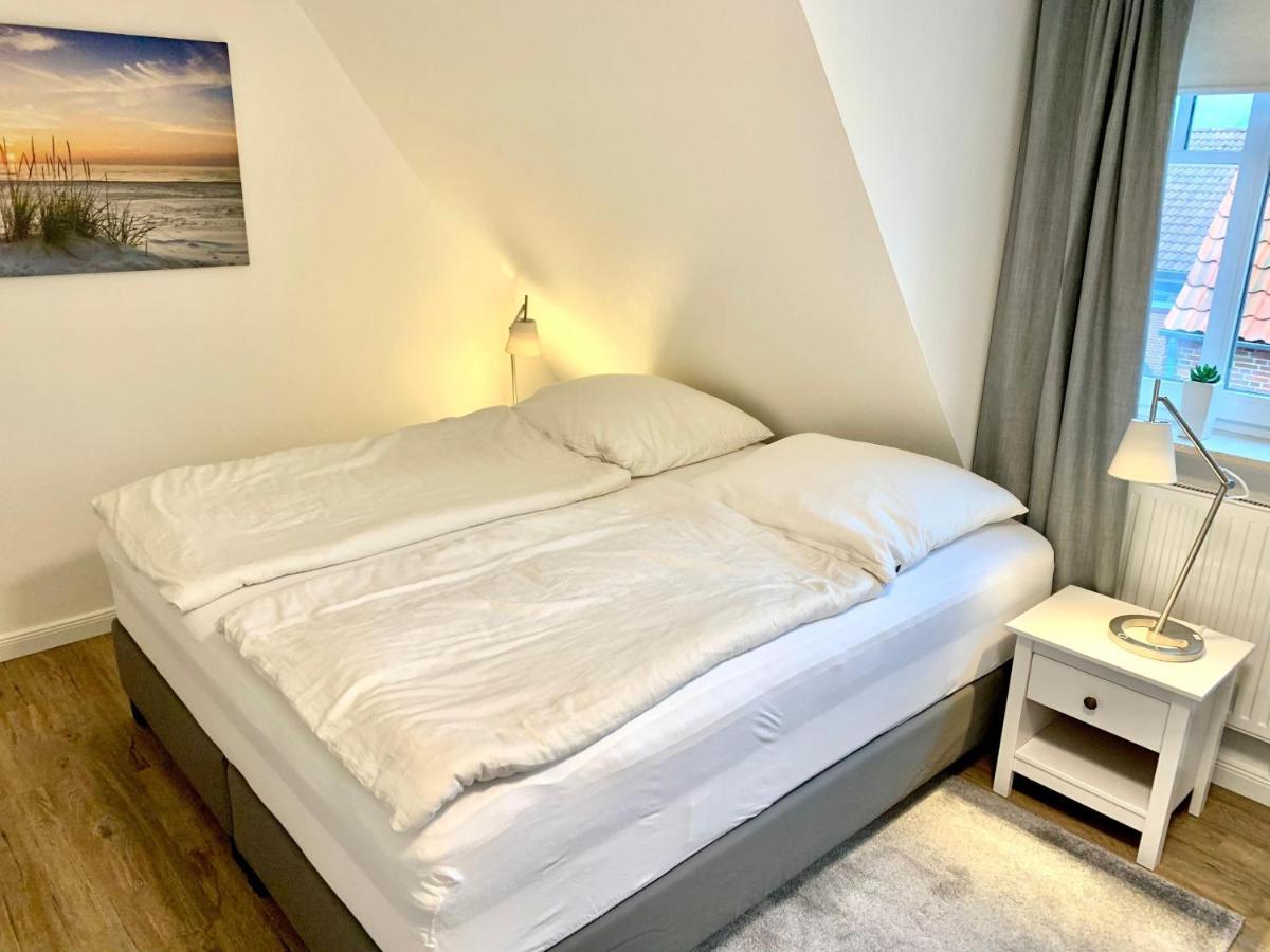 Haus Deckstein - Ferienwohnung OG Sankt Peter-Ording Exterior foto
